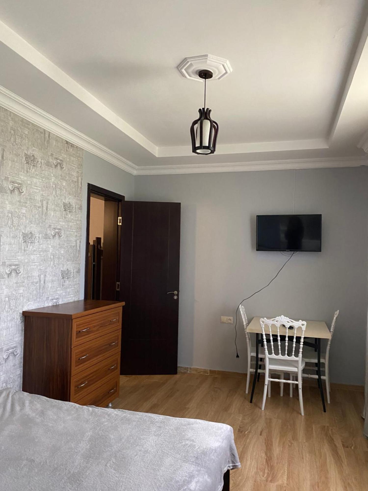 House On Moryakov 55 Aparthotel Chakvi Szoba fotó