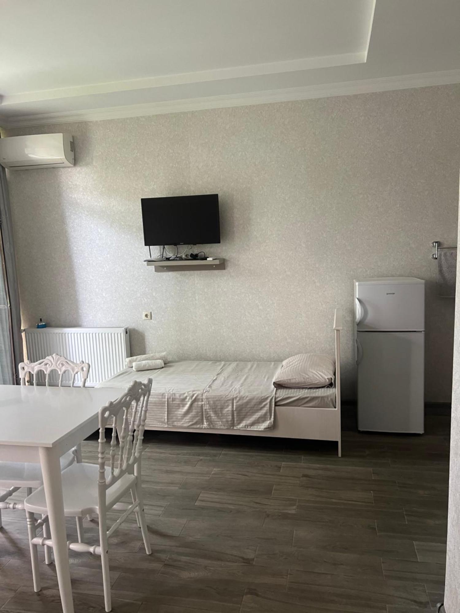 House On Moryakov 55 Aparthotel Chakvi Kültér fotó